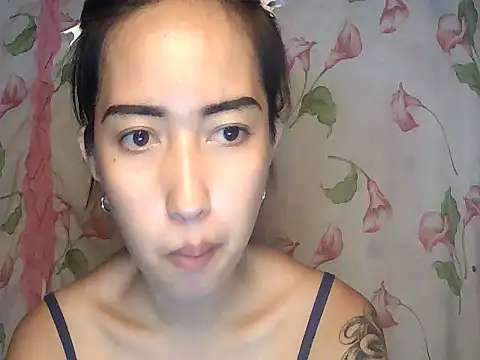 Chat +18 de XXnaughty_08XX ao vivo