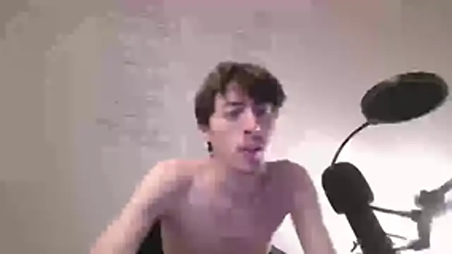 Chatroom XXX en direct de VelvetRagottiOG