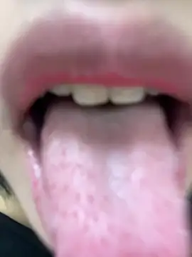 duoduobb2026 即時 XXX 聊天