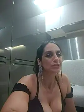 Bellydancerhot Adlı Modelin Canlı XXX Sohbeti