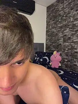 Chat XXX ao vivo de Naim_TheKing