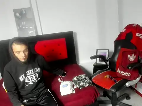 mark_splinter09 live XXX chat