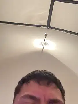 Chat +18 de Elcolombianoo ao vivo