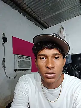 Chat +18 de SOYFAKER ao vivo