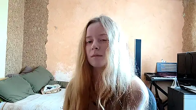 Chat +18 de KateVibe_01 ao vivo