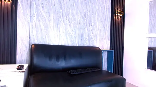 Brandon_Mark_ Live XXX Chat