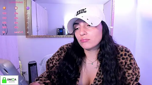 EricaVanderhill 现场XXX聊天