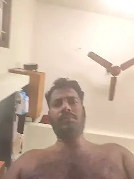 XXX chat uživo modela Vickyins480000