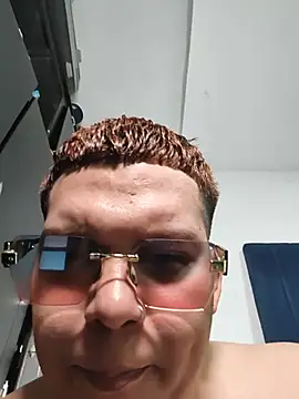 Živý XXX chat Tyler_Gaell