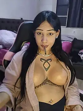 isabeladecaria XXX чат на живо