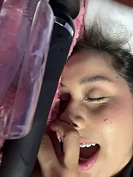 Chat XXX ao vivo de little-Emma