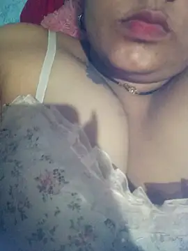 Delhi_Patola Adlı Modelin Canlı XXX Sohbeti