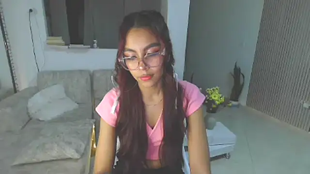 im_miauhg's Live XXX Chat