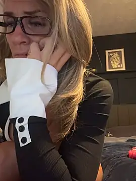 Chat XXX ao vivo de SusieSquirt