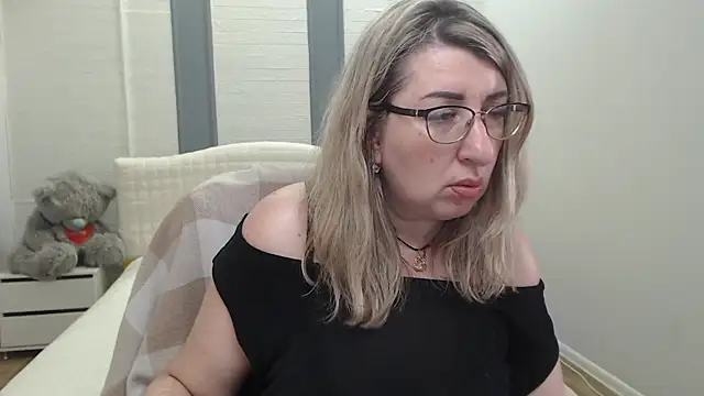 Chat XXX Live KKMimiKK