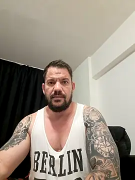 musclemonster31 – Live XXX-chat