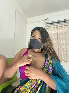 I_am_ur_amisha Adlı Modelin Canlı XXX Sohbeti