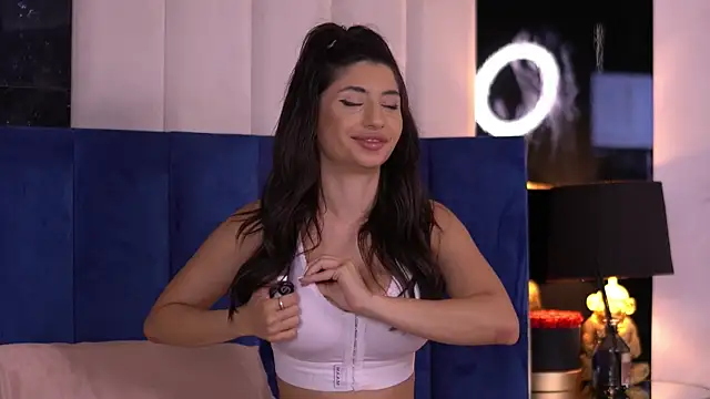 ChloeSin Adlı Modelin Canlı XXX Sohbeti