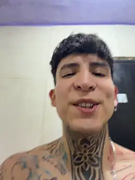 Živý XXX chat _Tomy08calderon