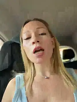LavenderHot's Live XXX Chat
