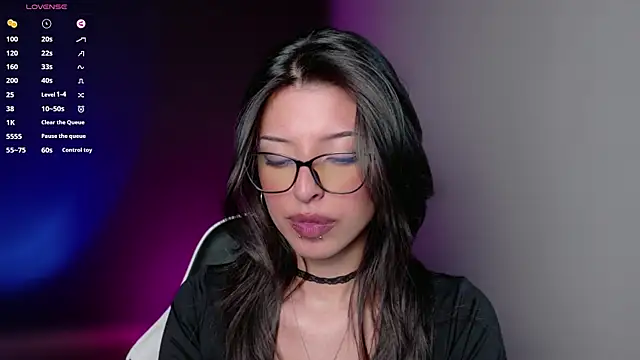 NanakoDollx's Live XXX Chat