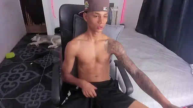 leo_bigconk1246 – Live XXX-chat