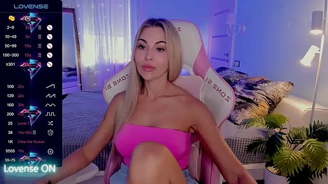 Chatroom XXX en direct de AdeleRoberts