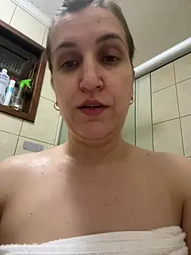 Bia_sexynovaes' Live XXX Chat