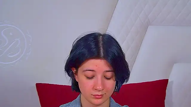 AnneAvelin: онлайн-секс-чат