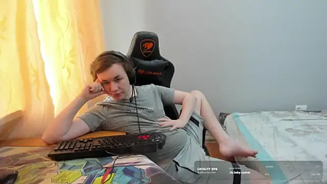 iliaskrislove's Live XXX Chat