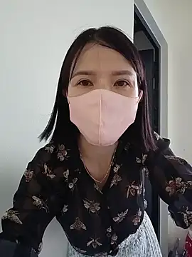 Czat XXX na żywo – Emma_Linh
