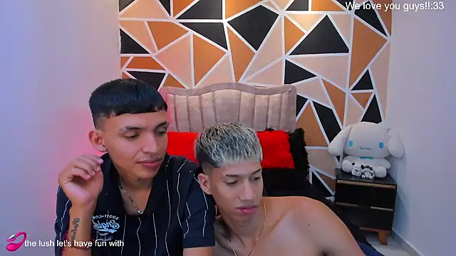 Juan_Nd_Steven Live XXX Chat