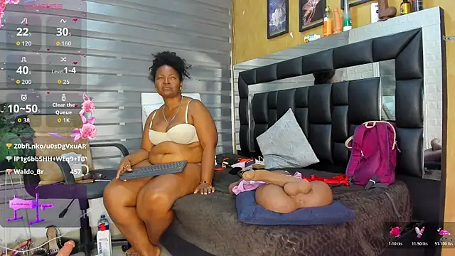 sheyla__ebony 即時 XXX 聊天