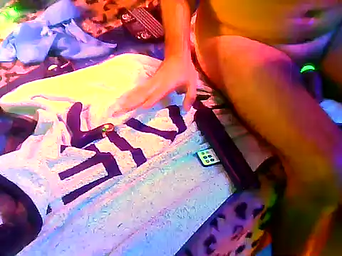 Floschaen Live XXX chat