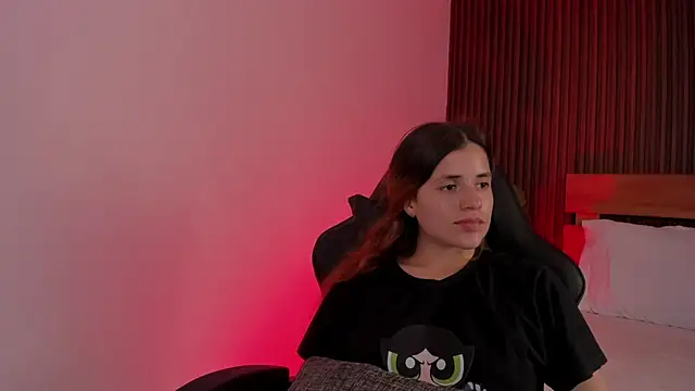 alliss_ginger_ Adlı Modelin Canlı XXX Sohbeti