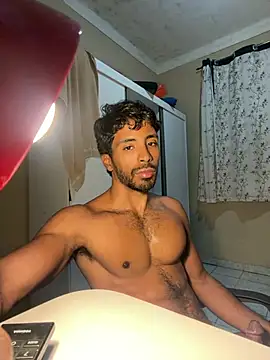 Show modela Tunay3333 na web-kameri