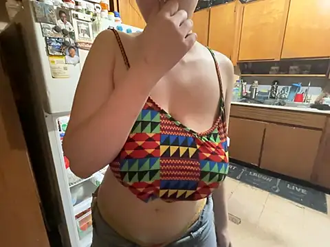 Chat +18 de Snowbunnycake_131 ao vivo