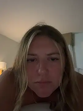 allyanalangell's Live XXX Chat