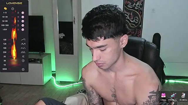 Damon__333 Live XXX-chat