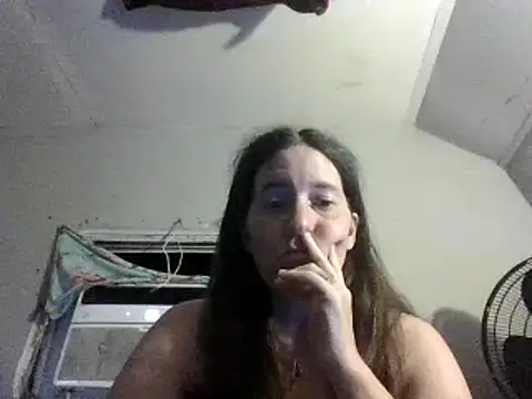 Mini83's Live XXX Chat