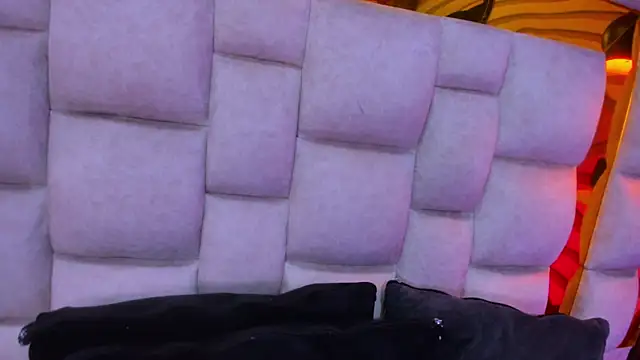 Show de bigass_monic na webcam