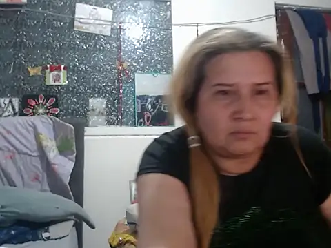 Chat XXX ao vivo de Perla1981--