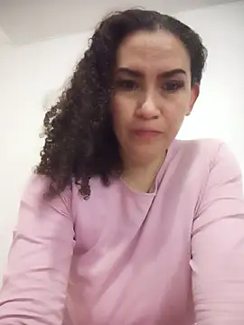 paulett15 Adlı Modelin Canlı XXX Sohbeti