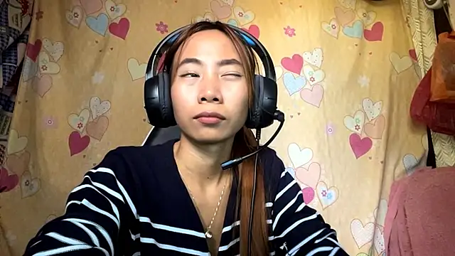 PiaSwida Live XXX-chat