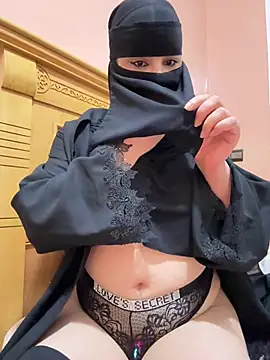 _Laiali_ Adlı Modelin Canlı XXX Sohbeti