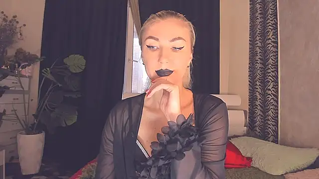 Karma_S_U_T_R_A Chat XXX live