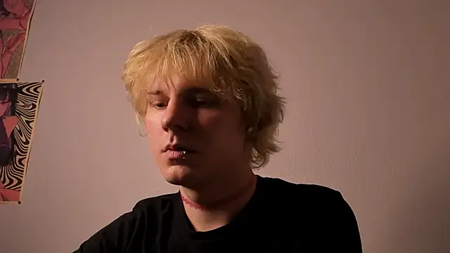 Benjamin_Harris Adlı Modelin Canlı XXX Sohbeti