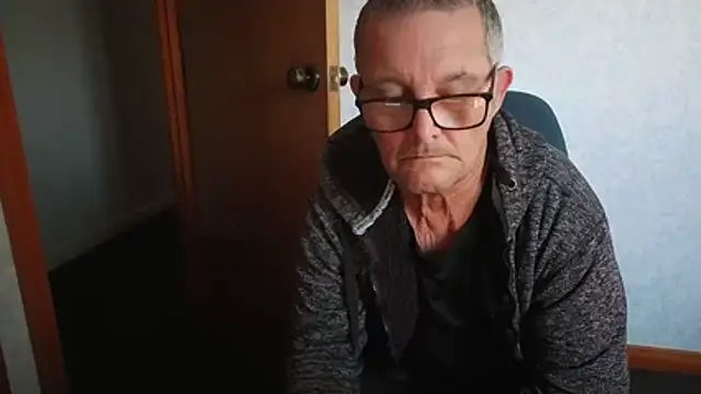 Živý XXX chat daddy_man