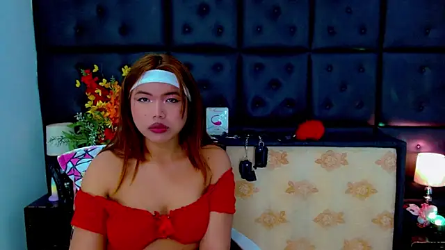 แชท XXX สดของ Cloelombard