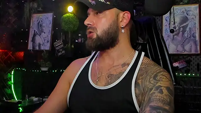 XXX chat uživo modela LexHardy